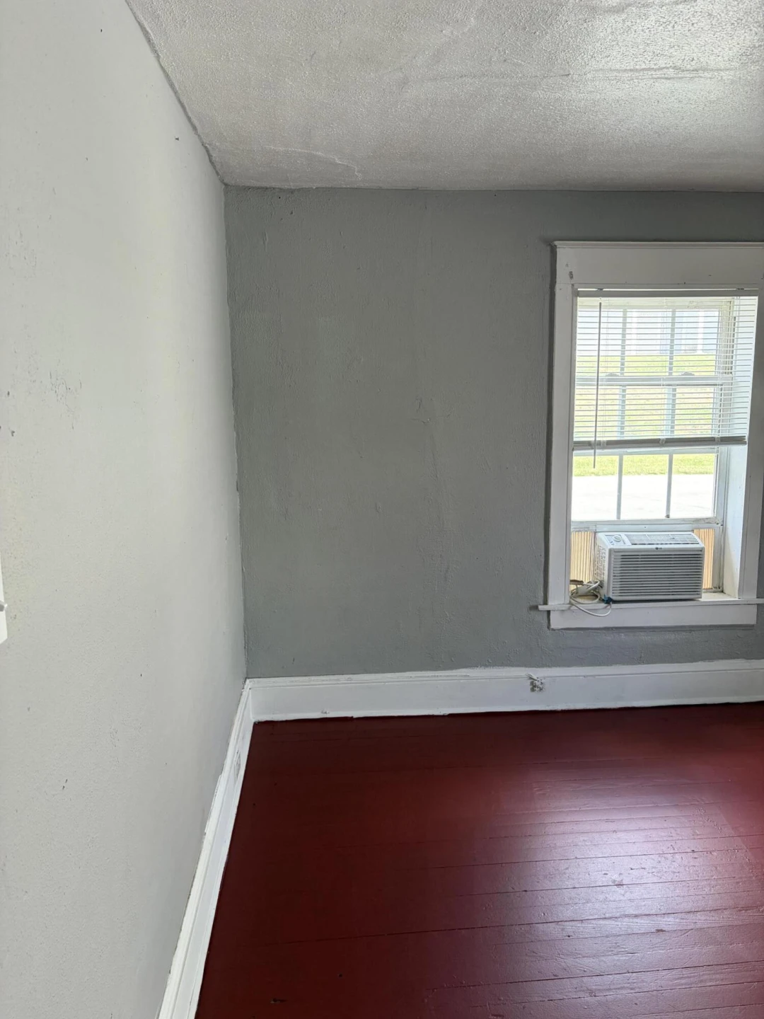 1810 Centre AVE - Photo 8