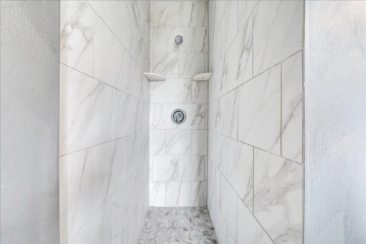 901 6Th ST - Photo 35