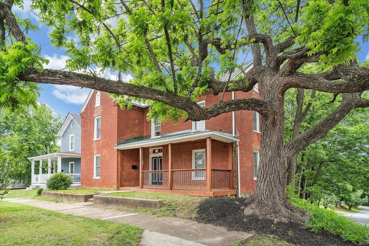 901 6Th ST - Photo 43