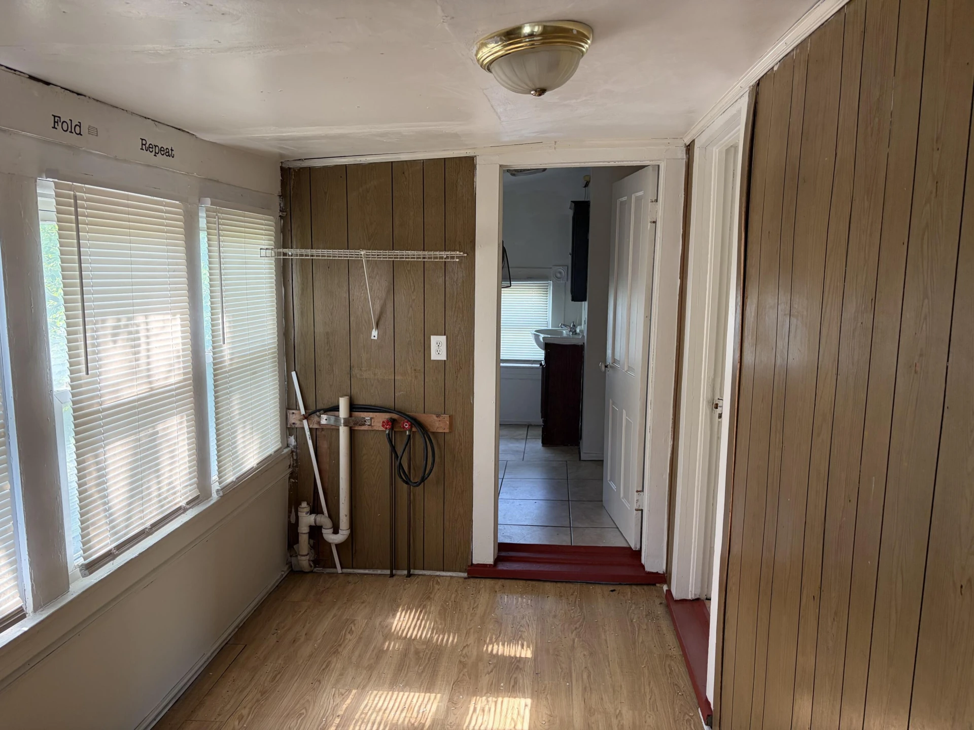 1816 Moorman AVE - Photo 5