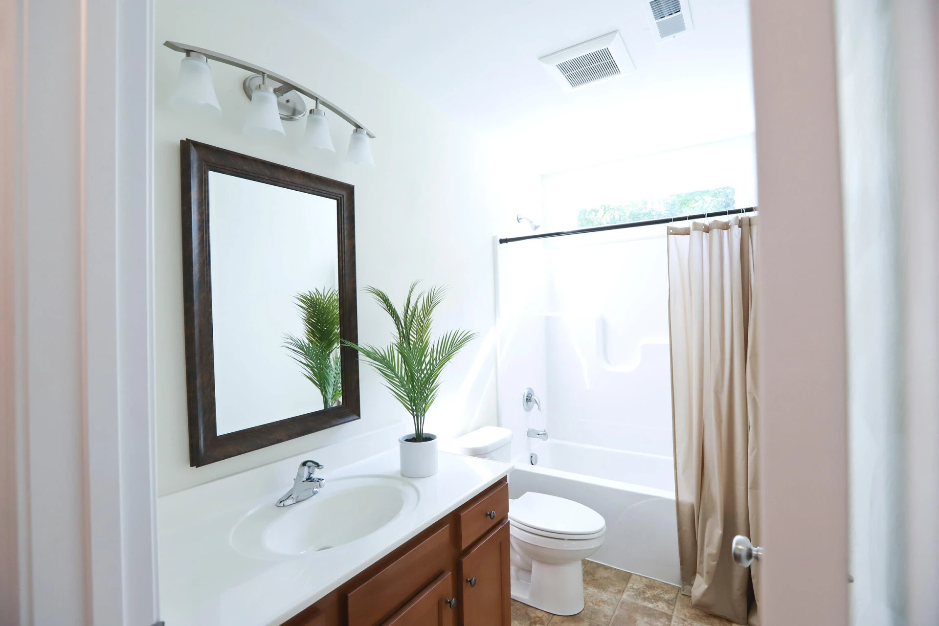 212 Princeton CIR - Photo 40
