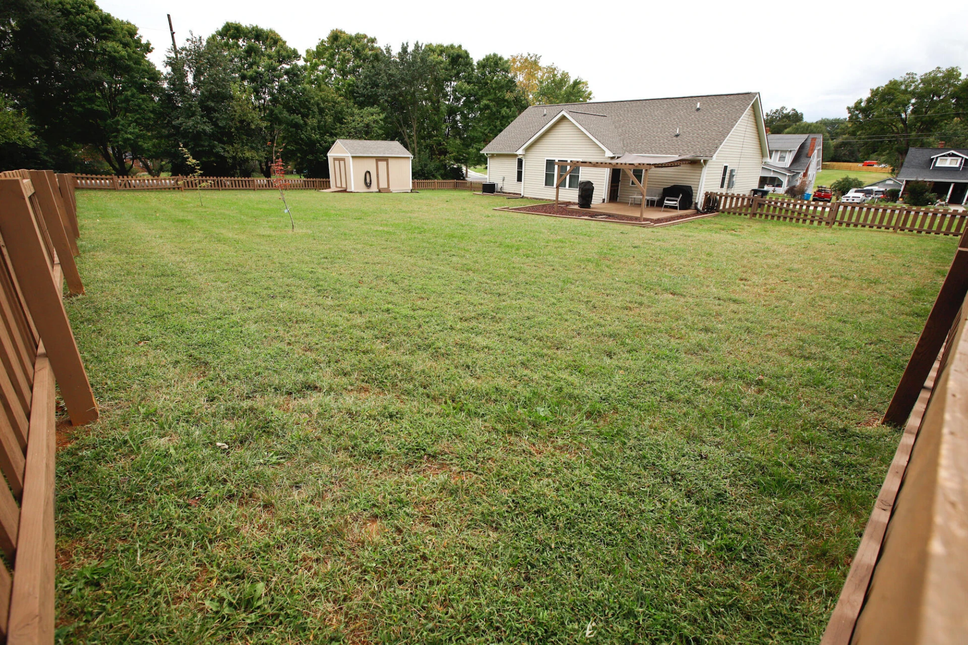 212 Princeton CIR - Photo 9