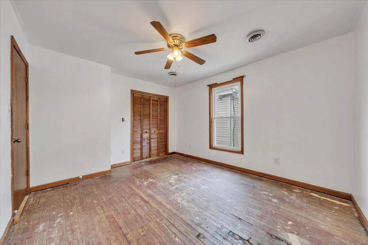 640 Mountain AVE - Photo 17