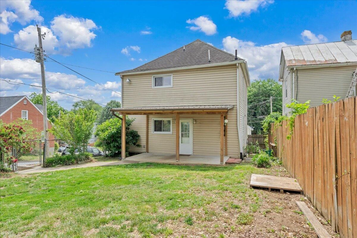 640 Mountain AVE - Photo 25