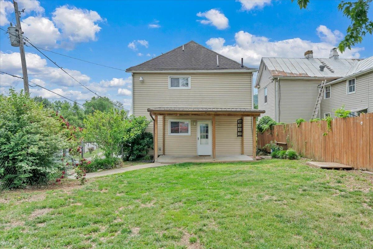 640 Mountain AVE - Photo 26