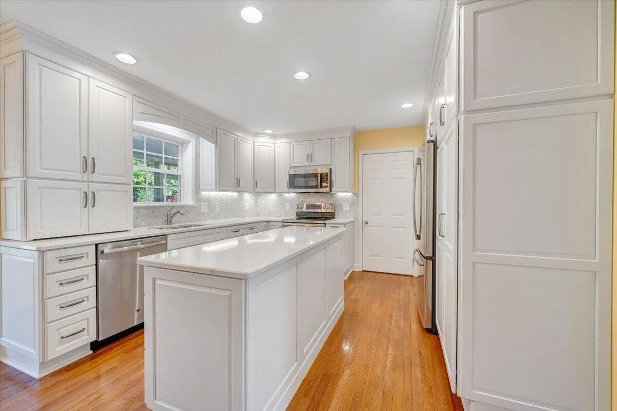 6204 Sandhurst DR - Photo 17