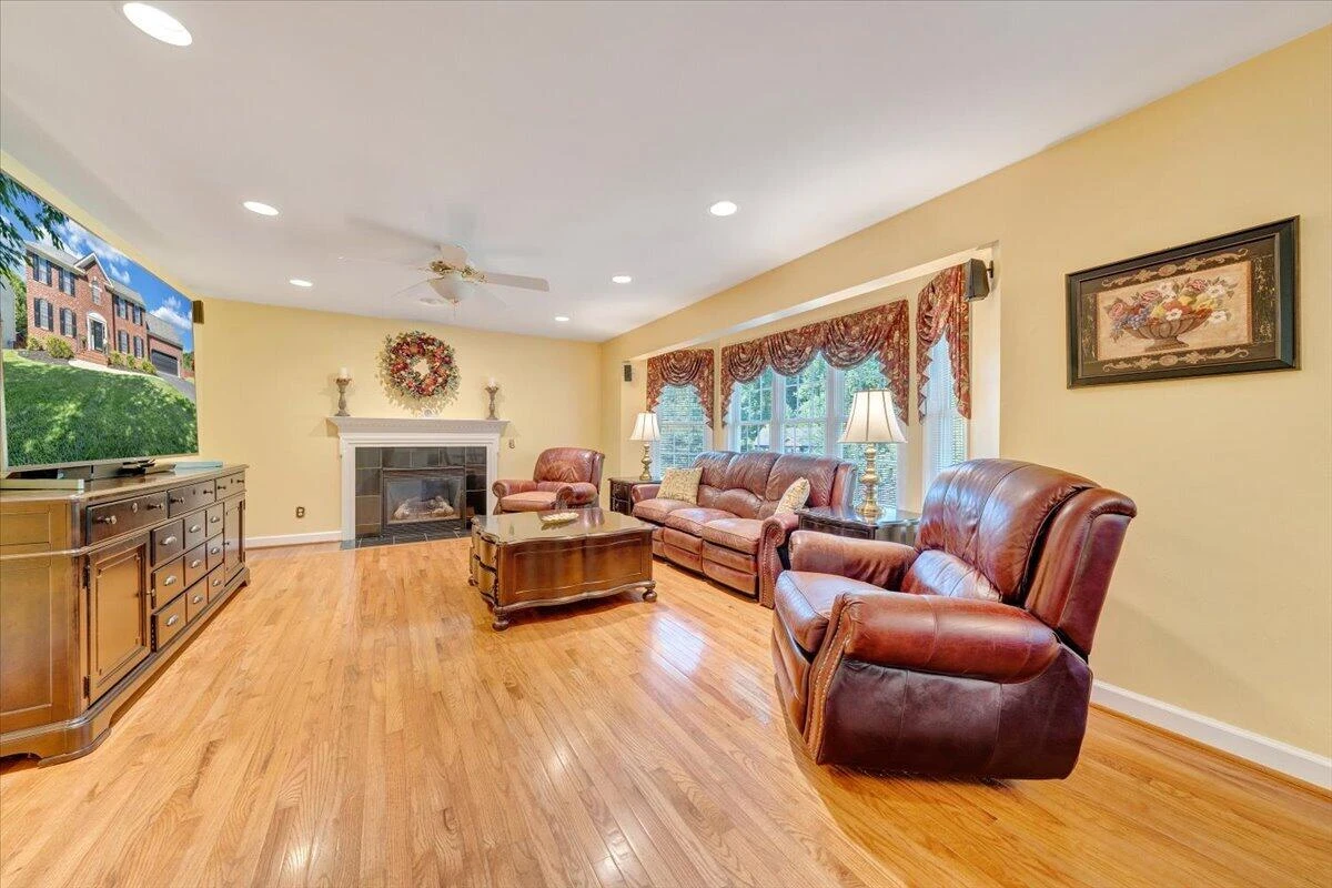 6204 Sandhurst DR - Photo 27