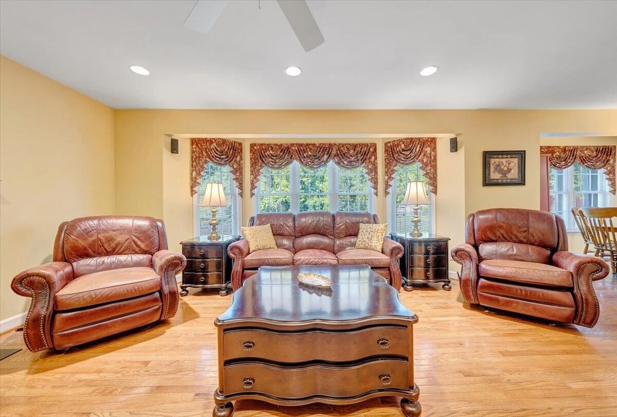 6204 Sandhurst DR - Photo 29
