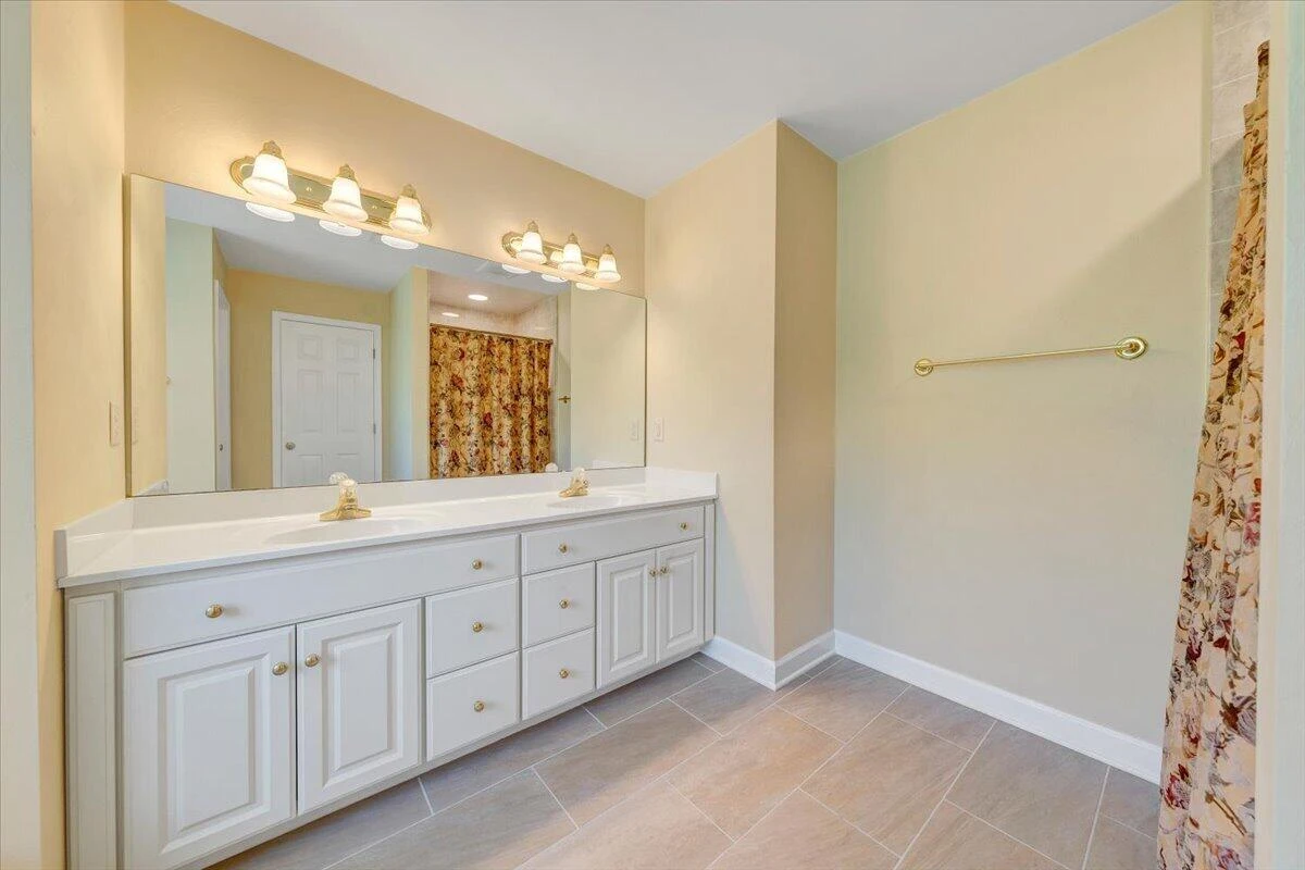 6204 Sandhurst DR - Photo 37