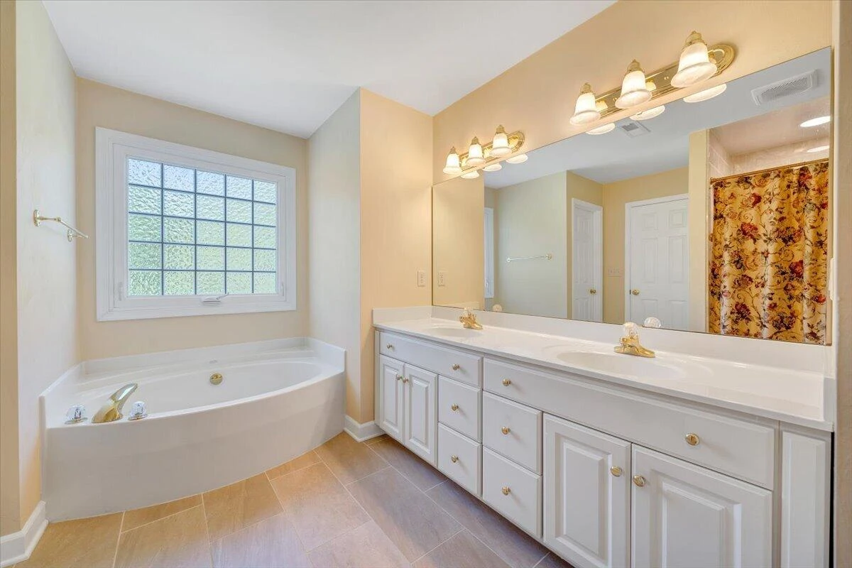 6204 Sandhurst DR - Photo 39