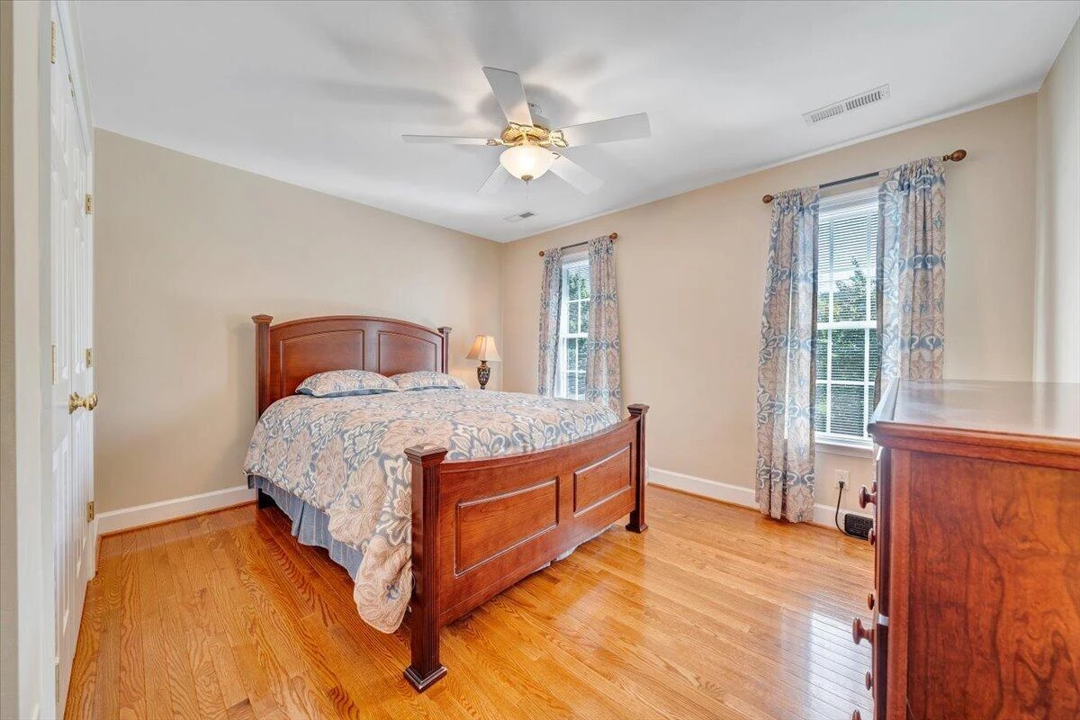 6204 Sandhurst DR - Photo 45