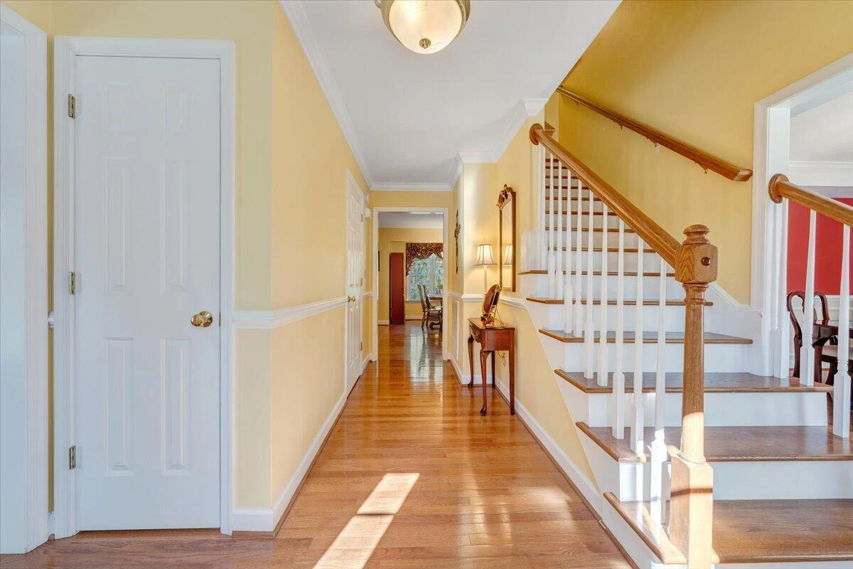 6204 Sandhurst DR - Photo 9