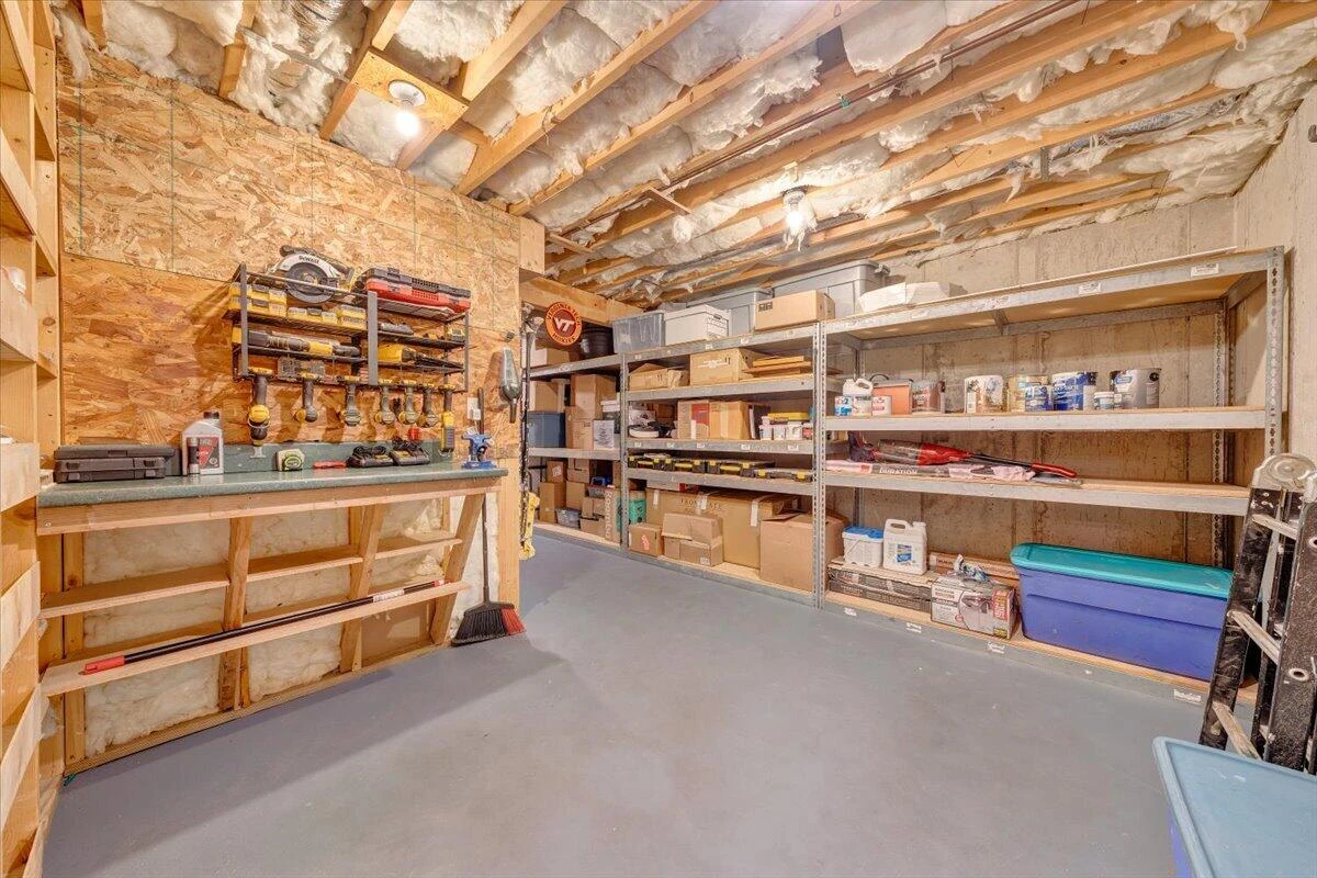 6204 Sandhurst DR - Photo 68