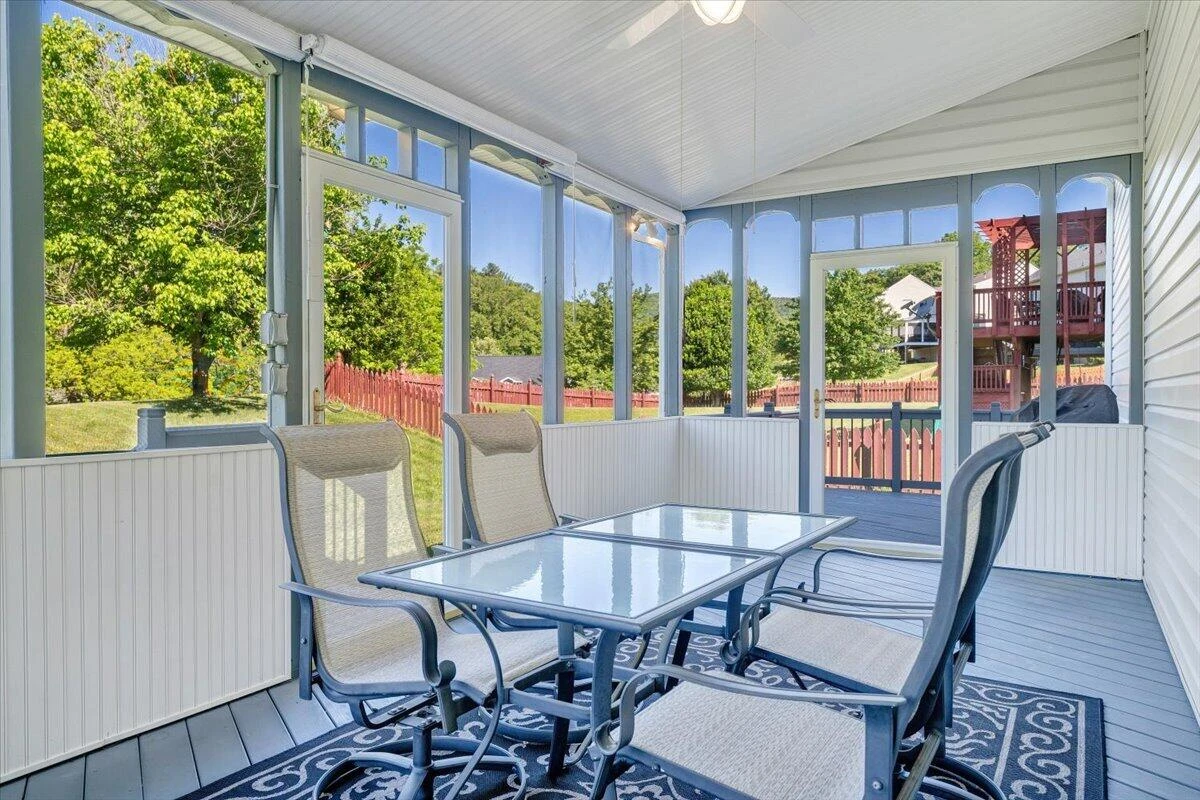 6204 Sandhurst DR - Photo 74