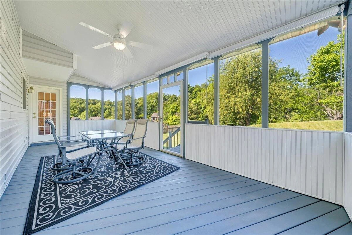 6204 Sandhurst DR - Photo 75