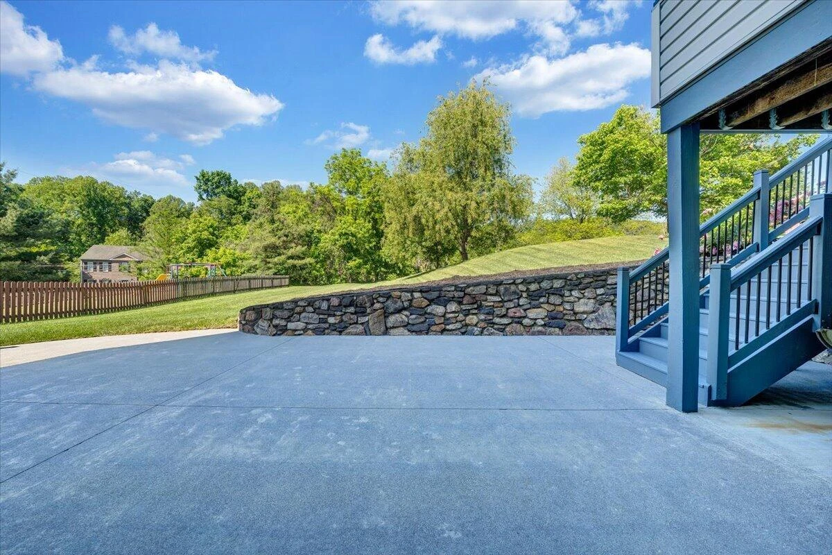 6204 Sandhurst DR - Photo 78