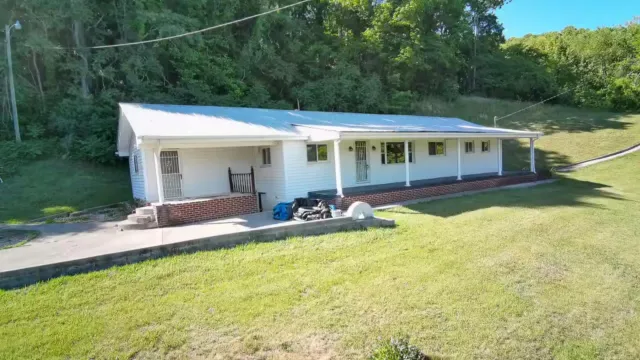 415 Stockpen Mountain RD, Narrows, VA, 24124