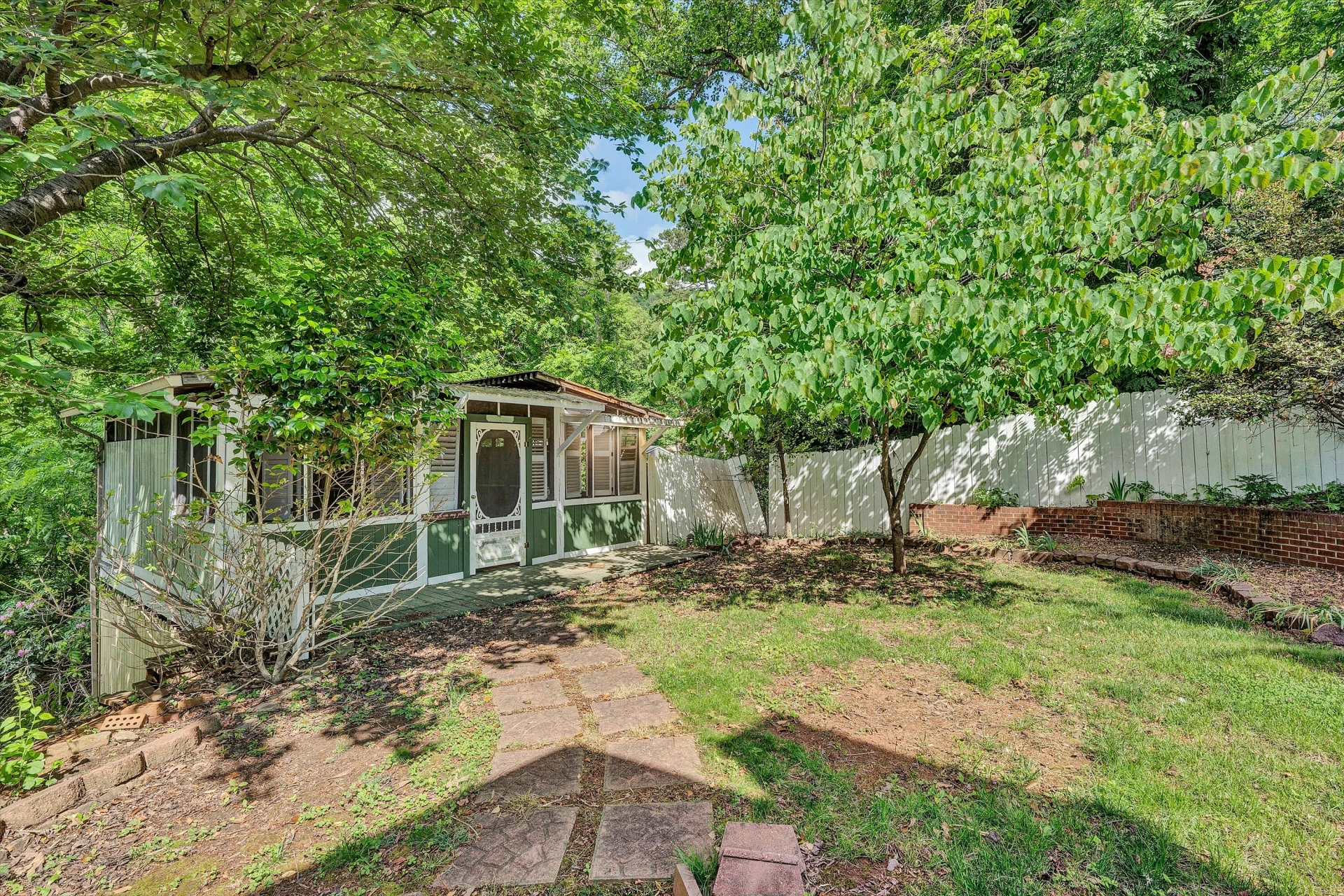 63 Dogwood LN - Photo 9