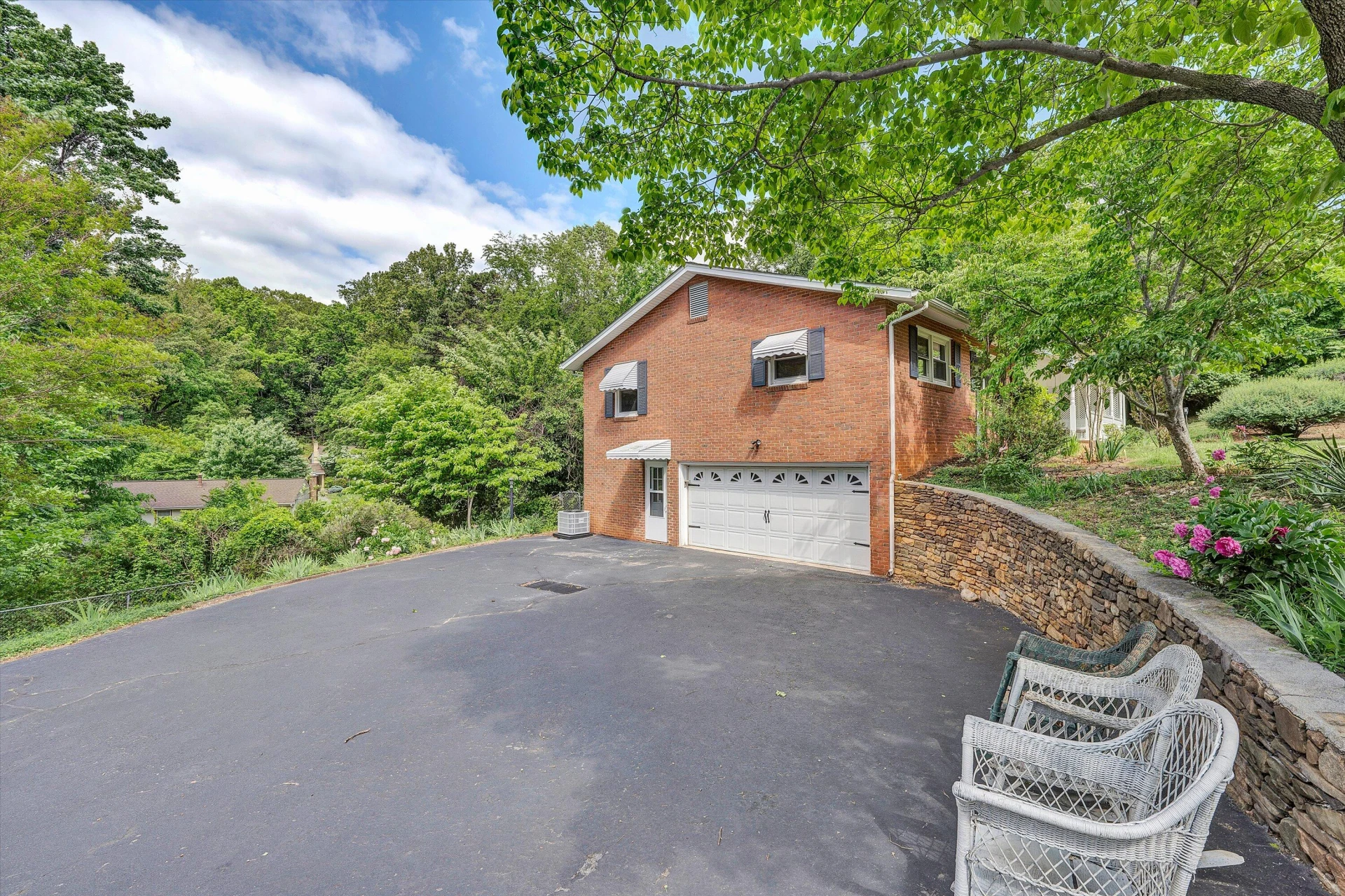 63 Dogwood LN - Photo 10