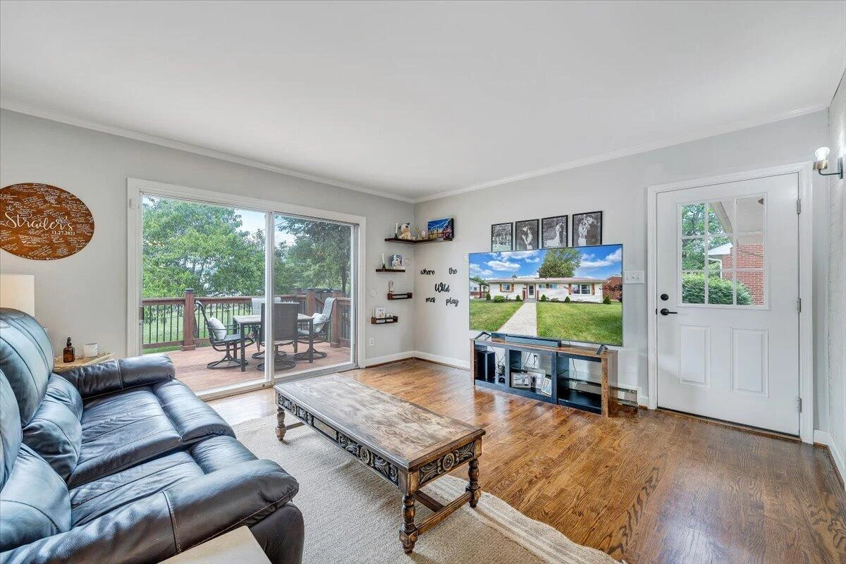 5131 Hazelridge RD - Photo 18