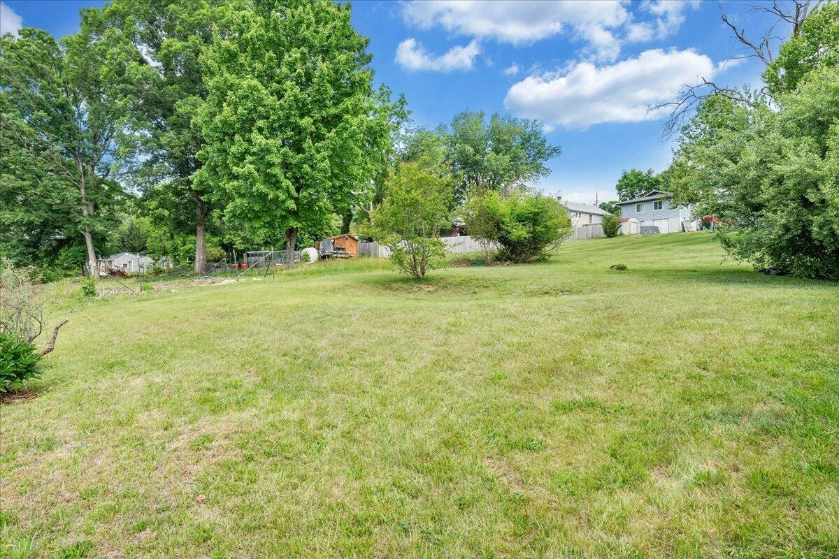 5025 Salem Tpke - Photo 16