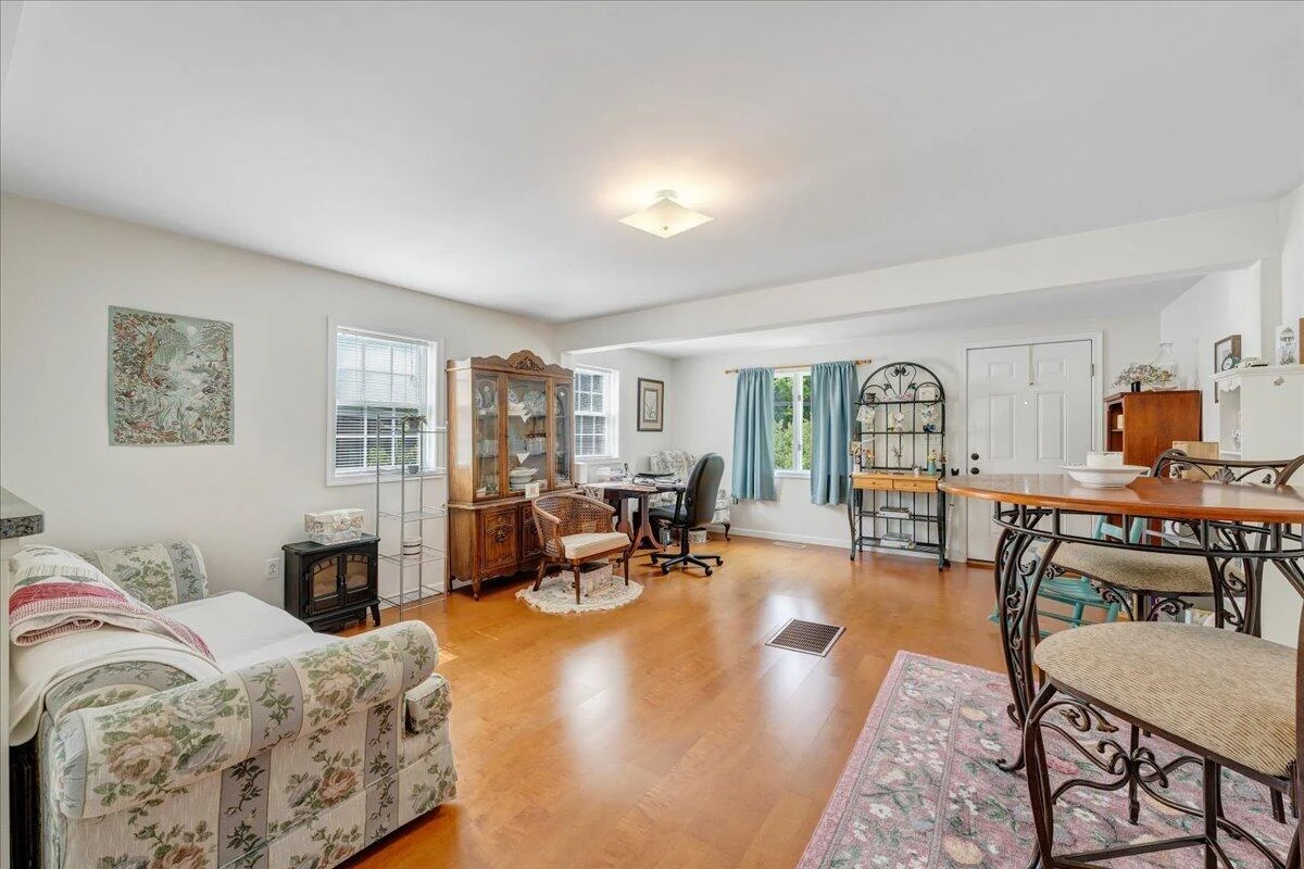 5025 Salem Tpke - Photo 5