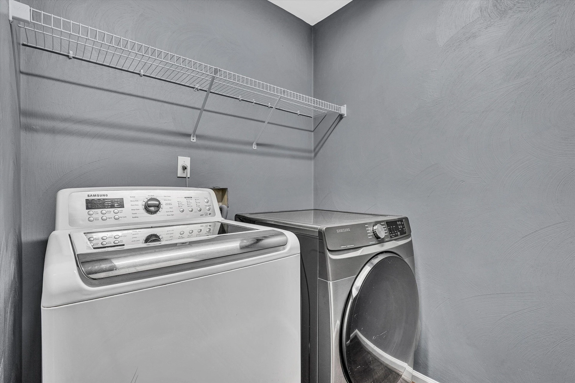4513 Lomond CIR - Photo 24