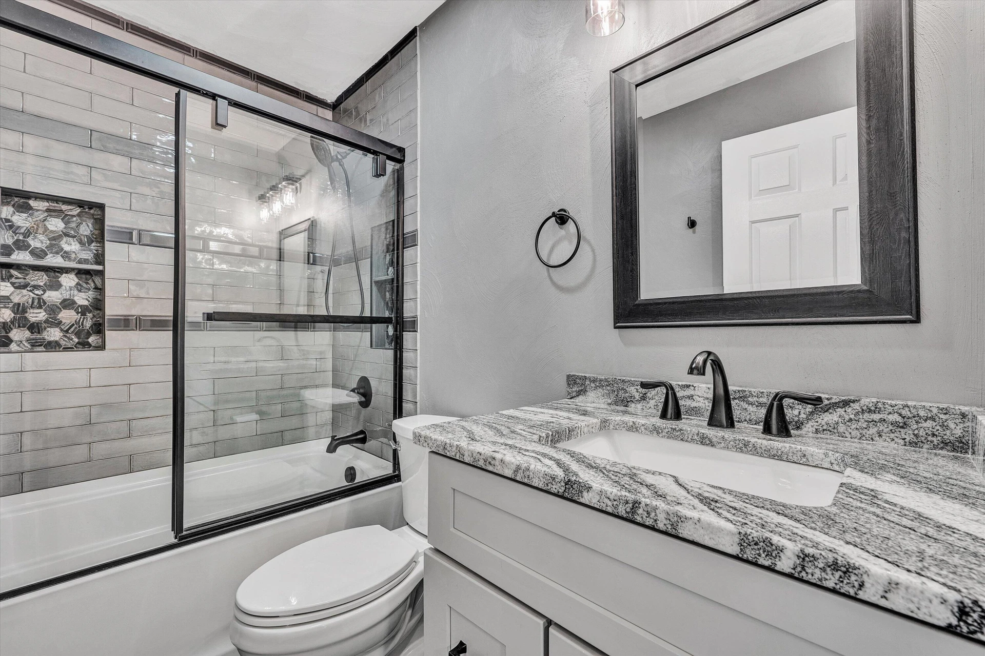 4513 Lomond CIR - Photo 27