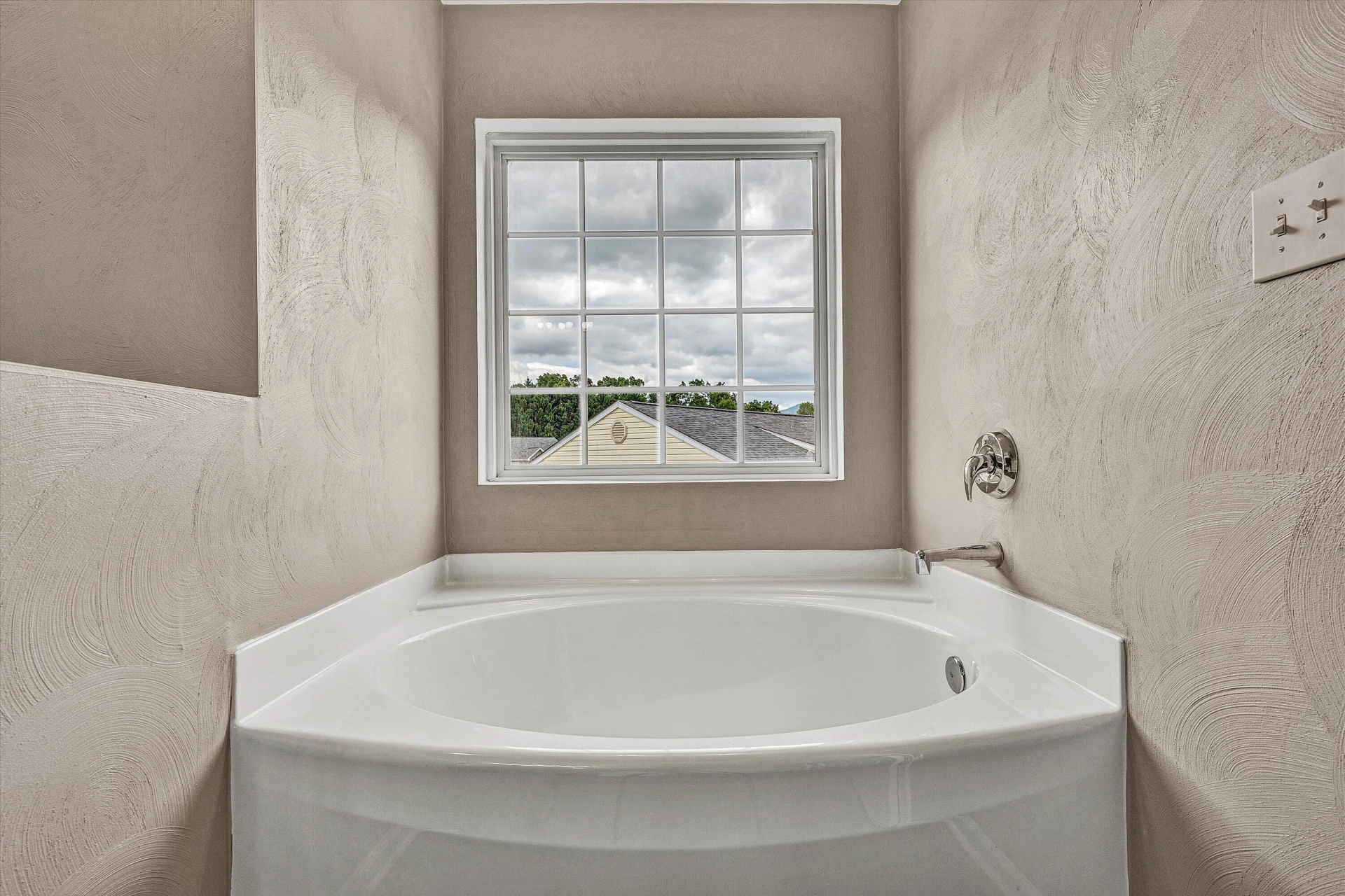 4513 Lomond CIR - Photo 31