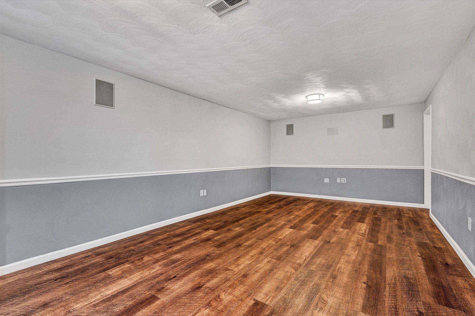 4513 Lomond CIR - Photo 34