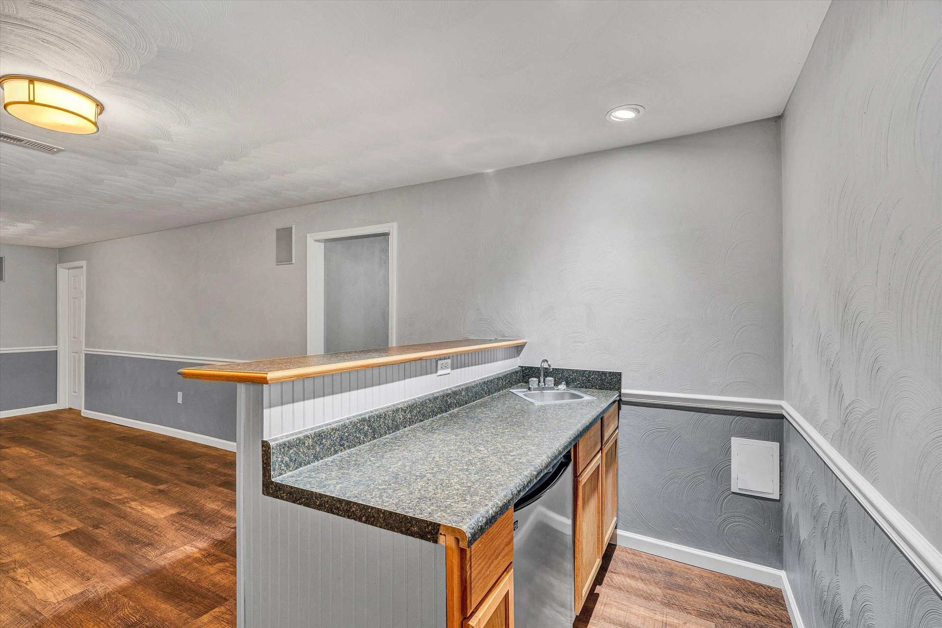4513 Lomond CIR - Photo 36