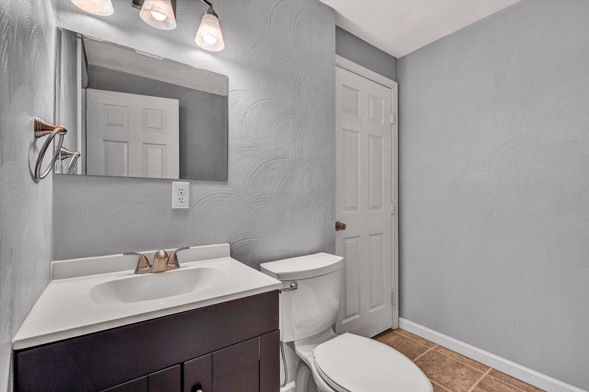 4513 Lomond CIR - Photo 37