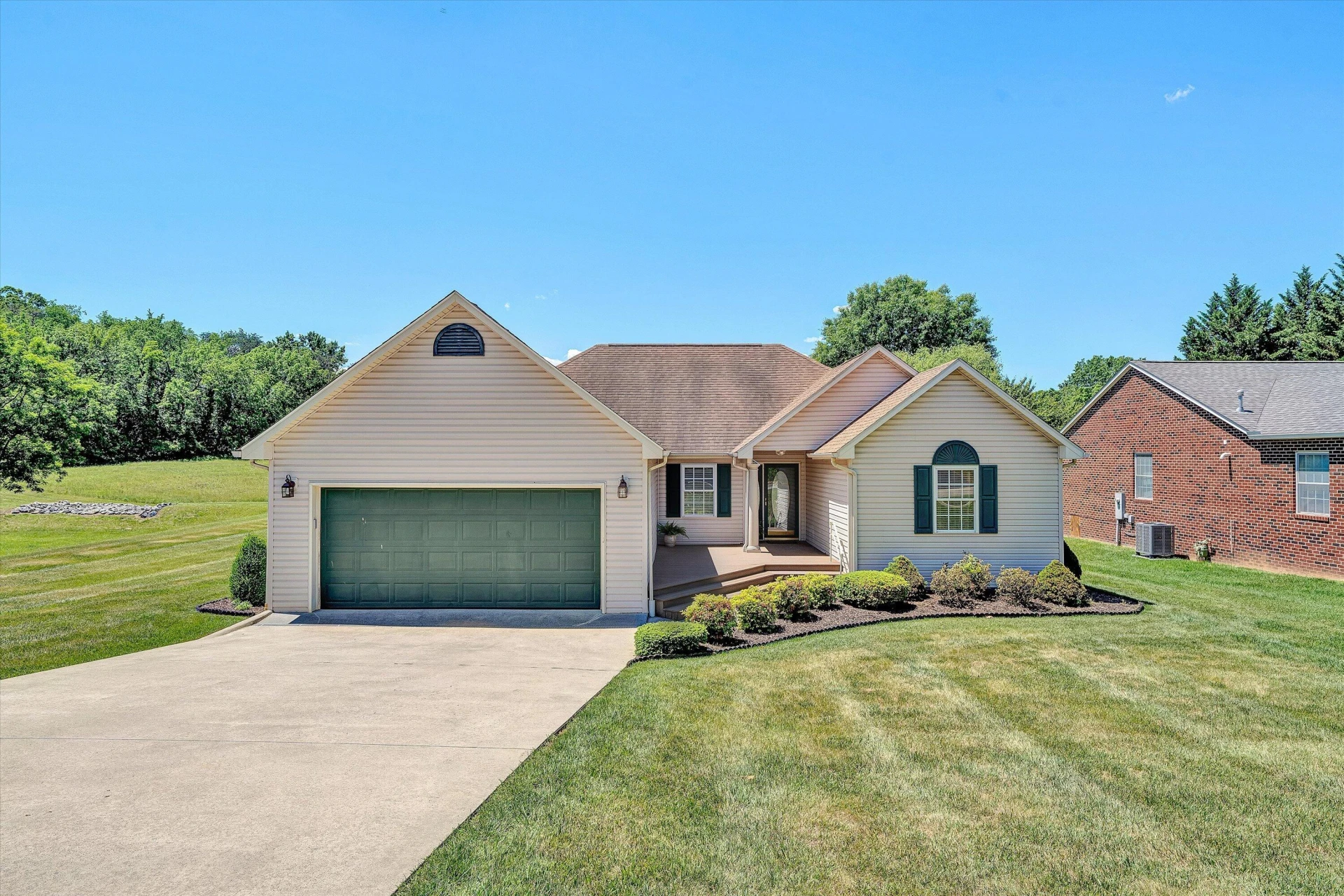 3516 Pinnacle Ridge RD