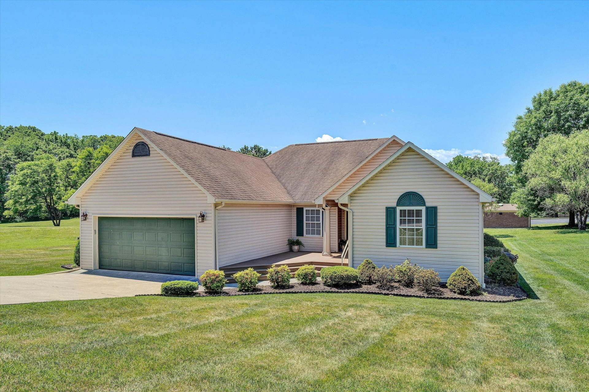 3516 Pinnacle Ridge RD - Photo 2
