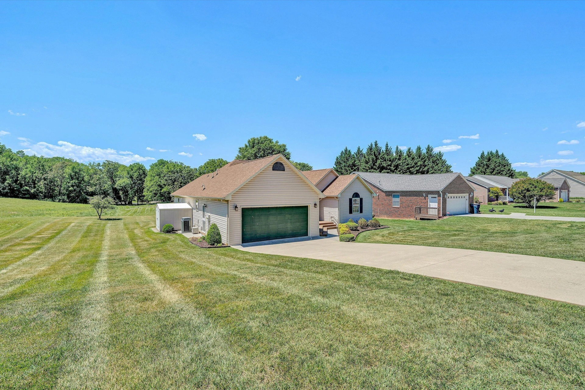 3516 Pinnacle Ridge RD - Photo 3