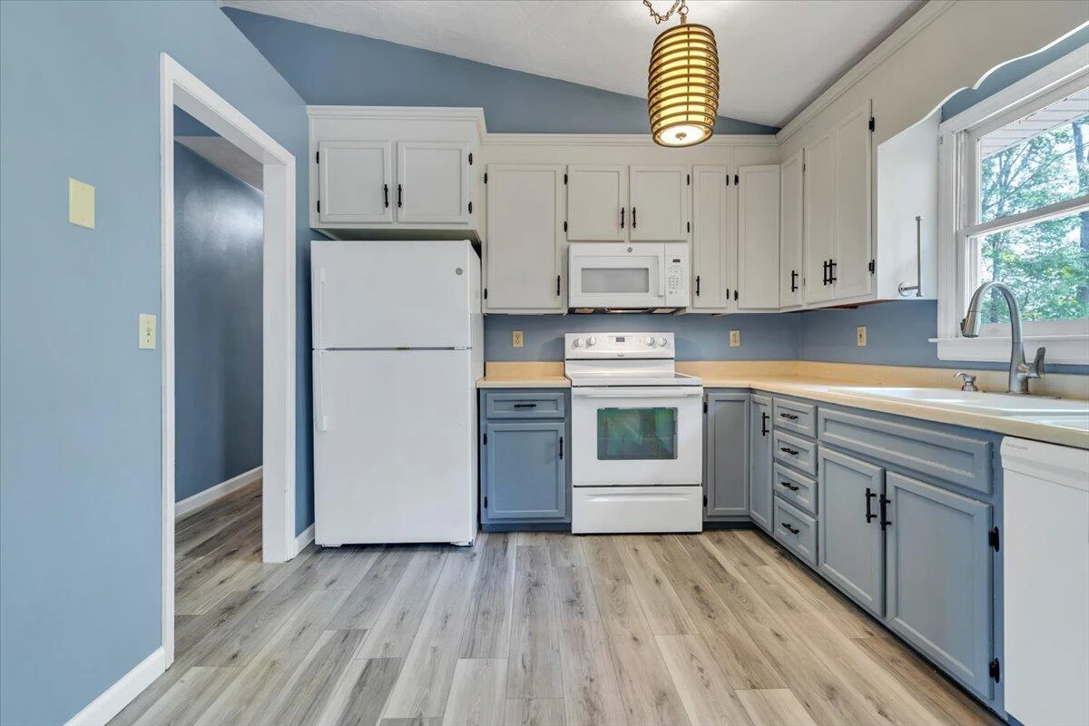 347 Roy RD - Photo 14