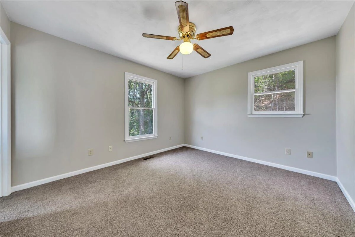347 Roy RD - Photo 18