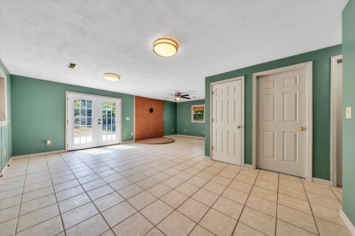 347 Roy RD - Photo 25