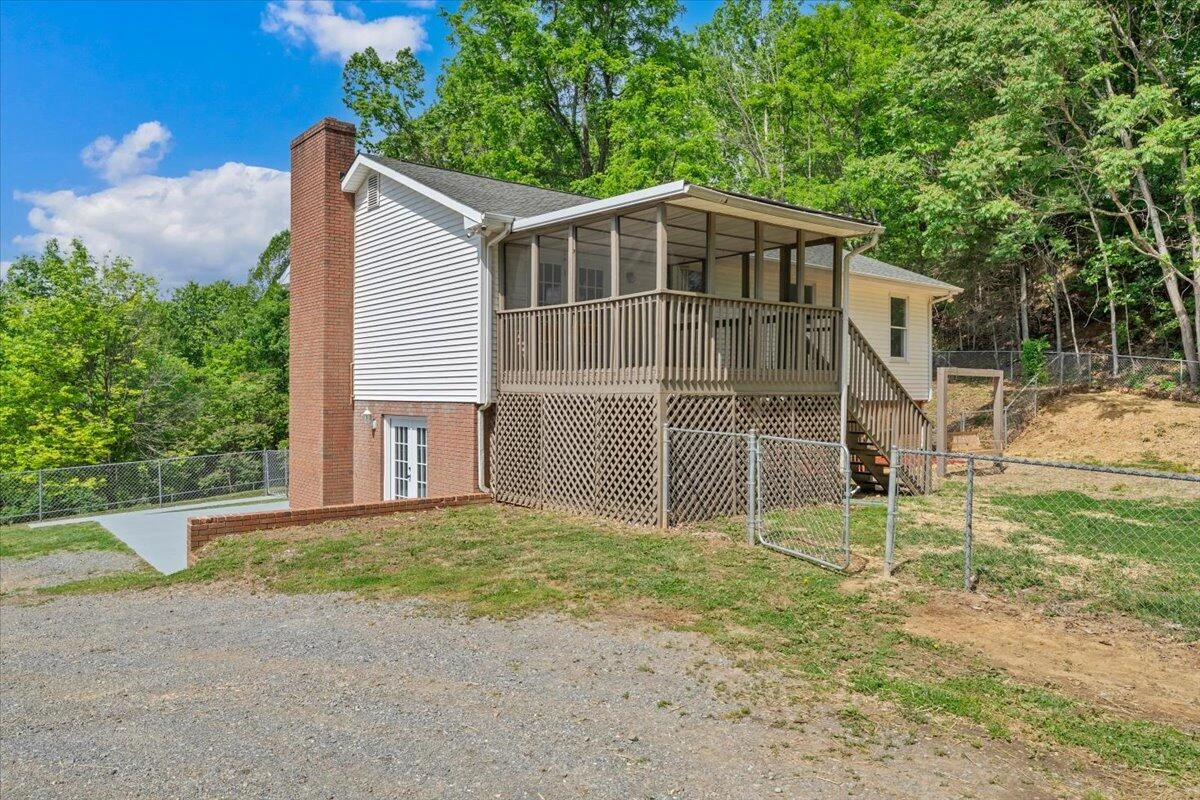 347 Roy RD - Photo 33