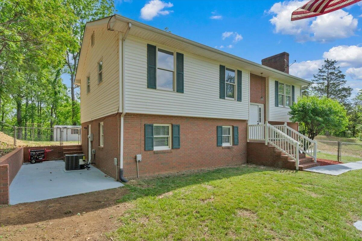 347 Roy RD - Photo 37