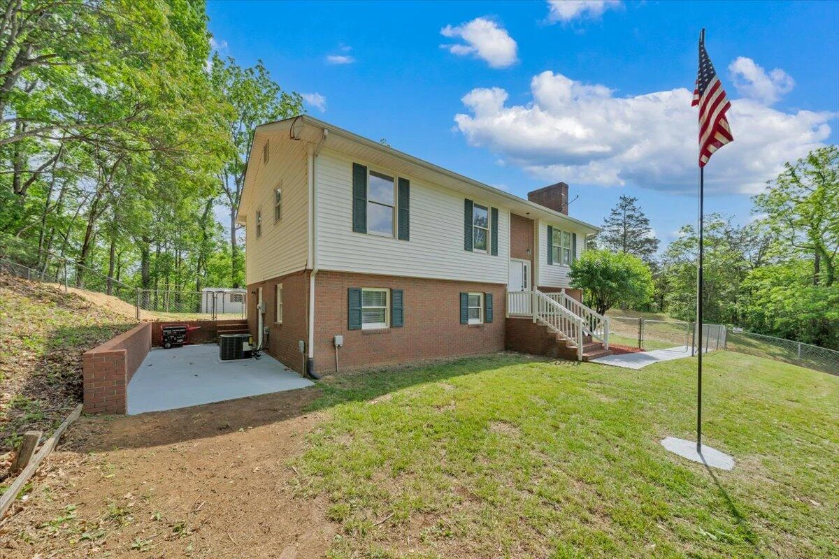 347 Roy RD - Photo 38