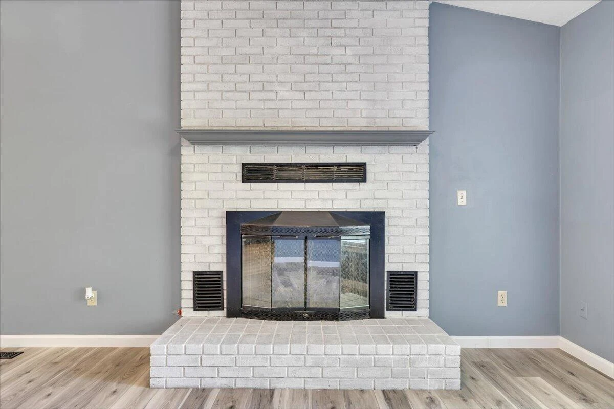 347 Roy RD - Photo 8