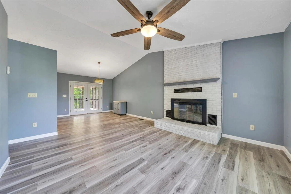 347 Roy RD - Photo 9