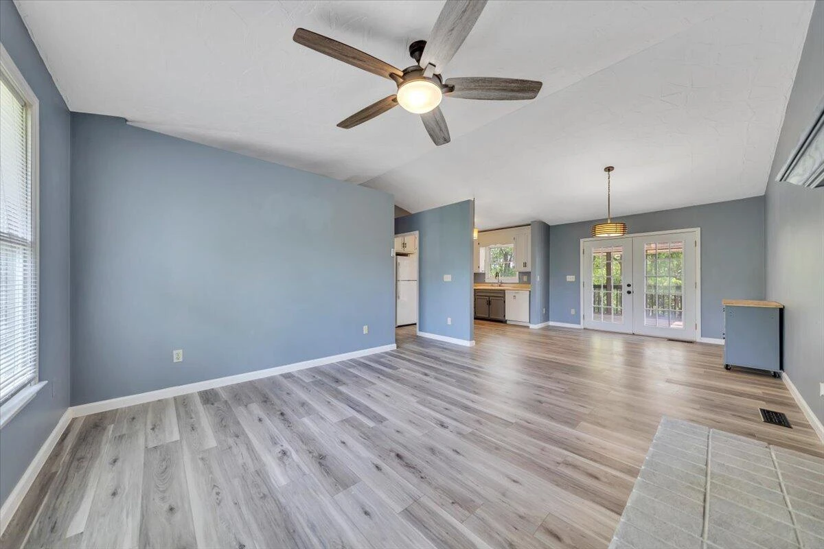 347 Roy RD - Photo 10