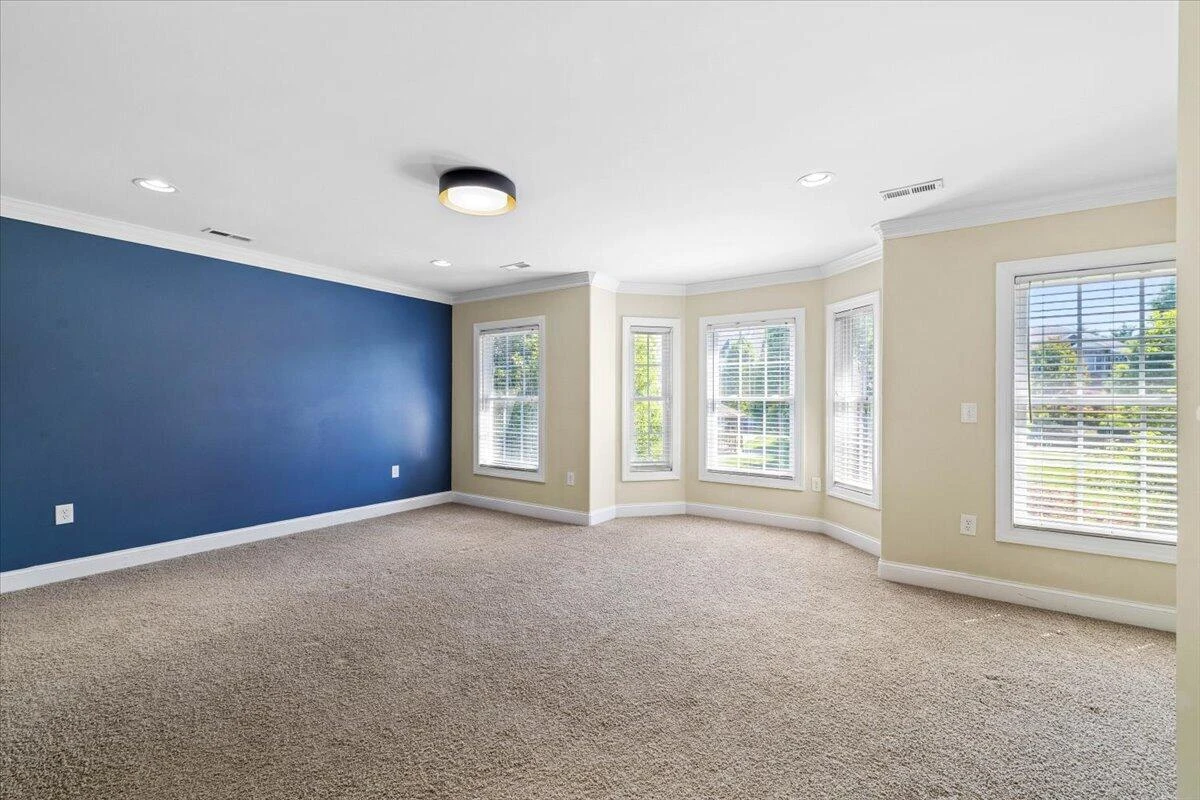 110 Phoenix BLVD - Photo 15