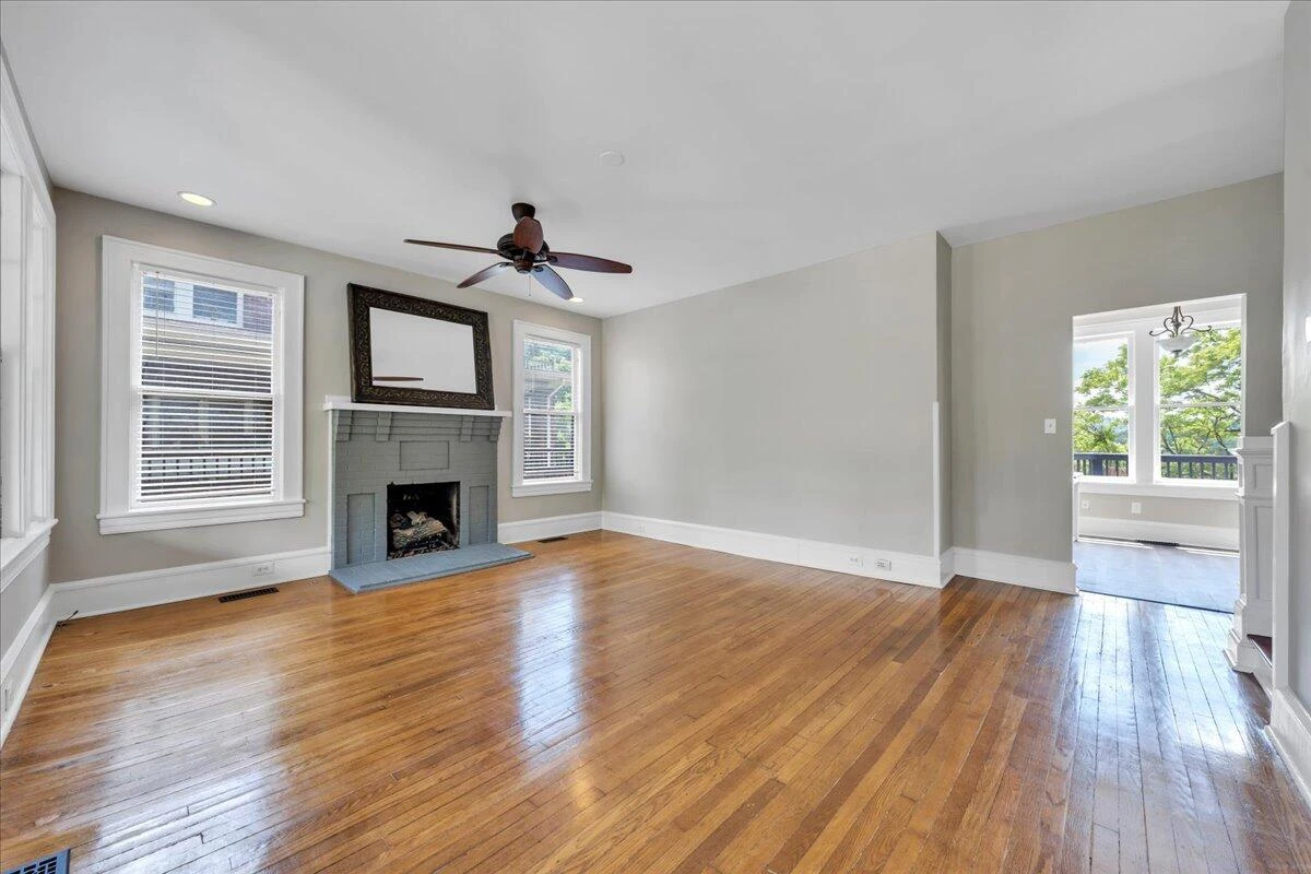 834 Day AVE - Photo 15