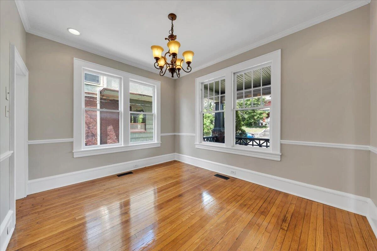834 Day AVE - Photo 21