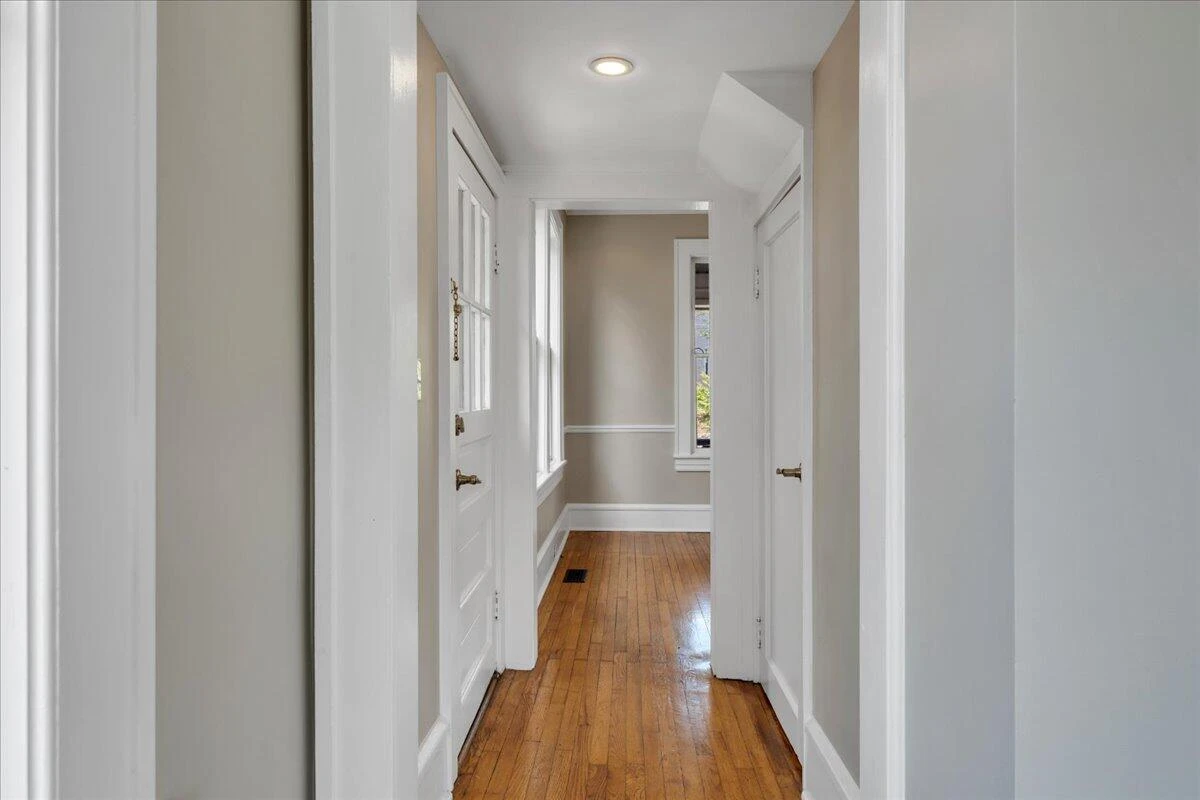 834 Day AVE - Photo 22