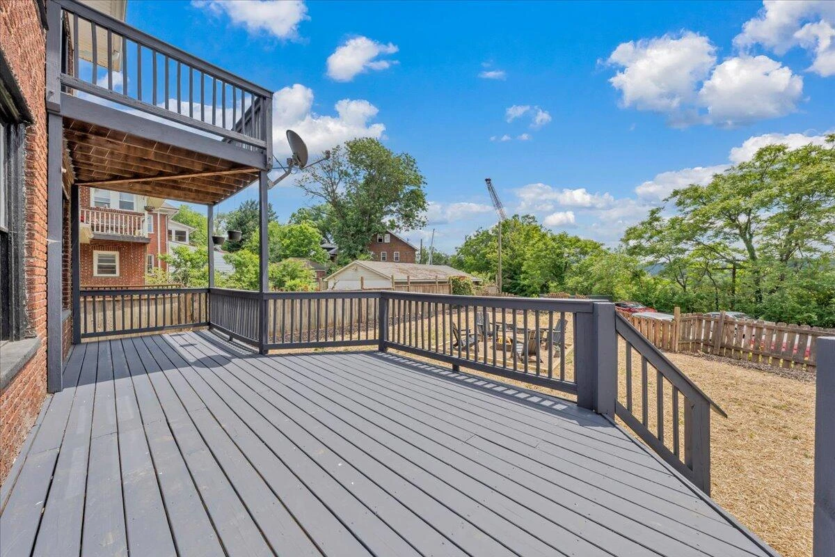 834 Day AVE - Photo 34