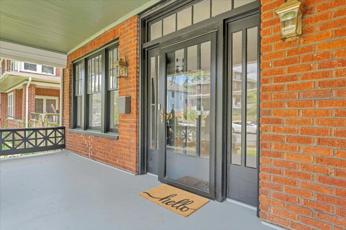 834 Day AVE - Photo 12